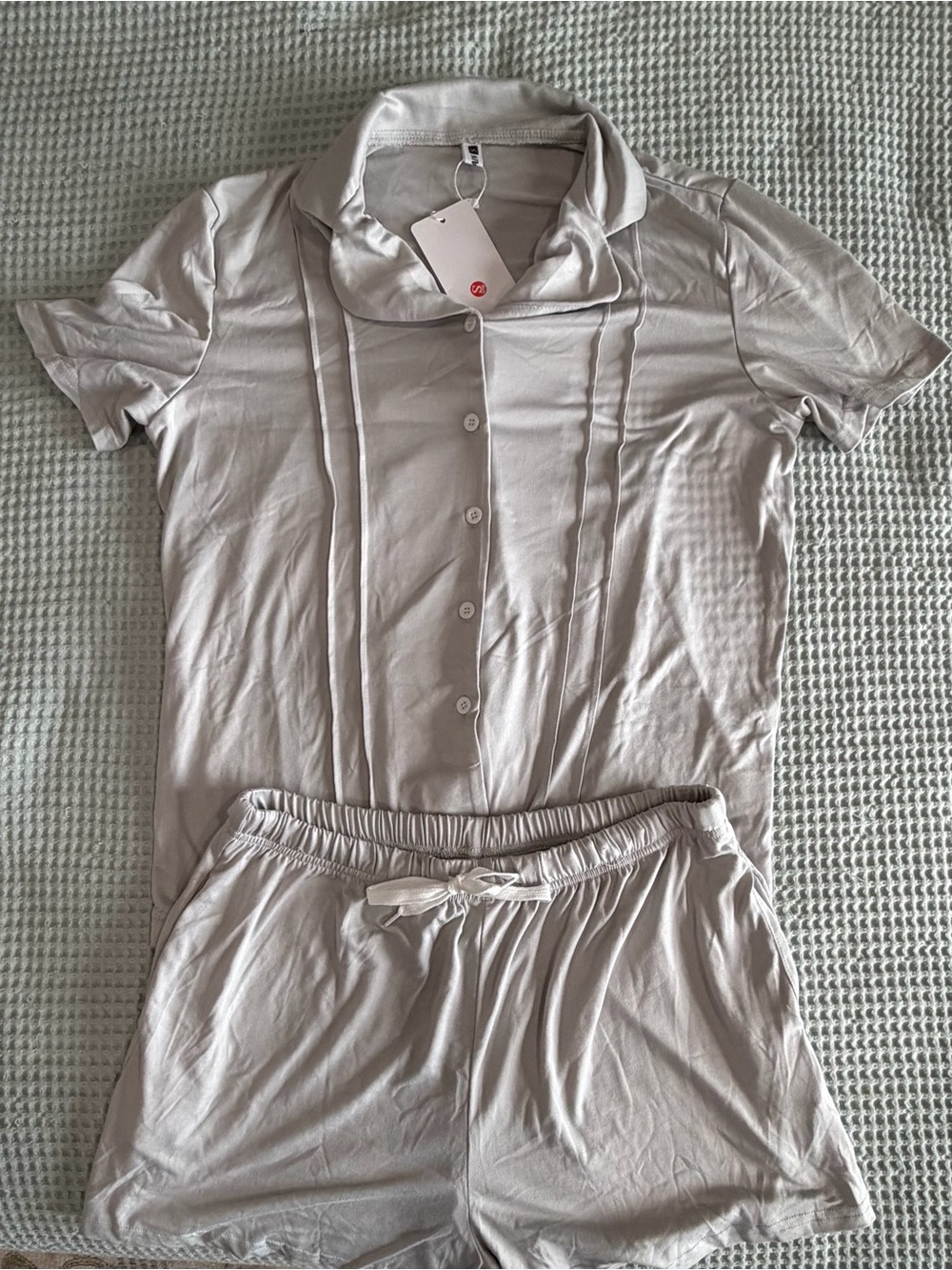 NWT Light Gray Short Sleeve Pajama Set